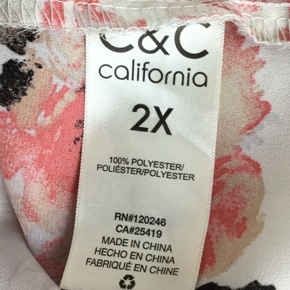C & C California V-neck Floral Blouse Plus Size 2X - Picture 7 of 7